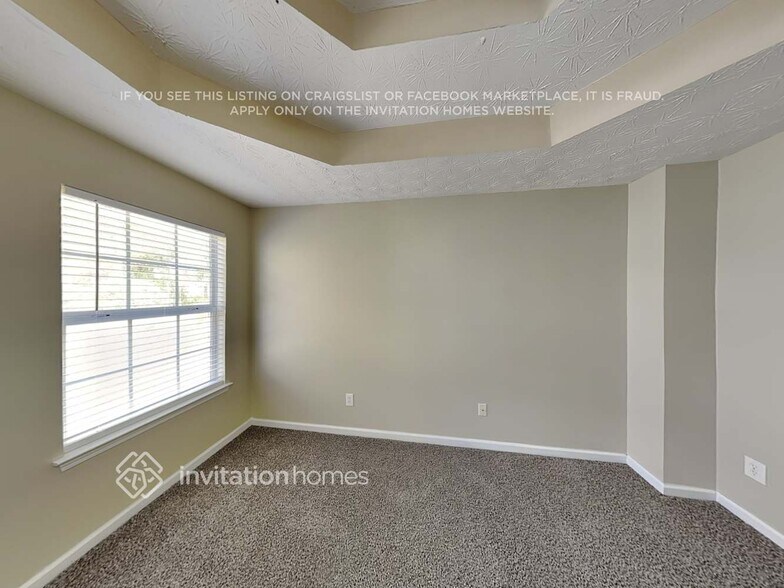 Building Photo - 1023 Lear Dr