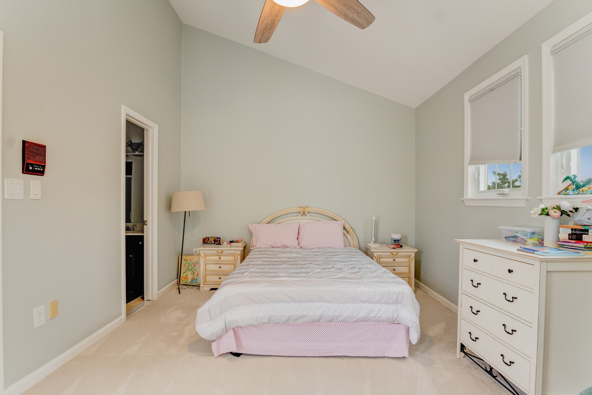 Building Photo - 10219 Aspen Willow Dr