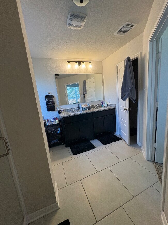 Building Photo - 10006 Cauthon Cv