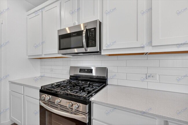 Building Photo - 1306 Eclipse Ln