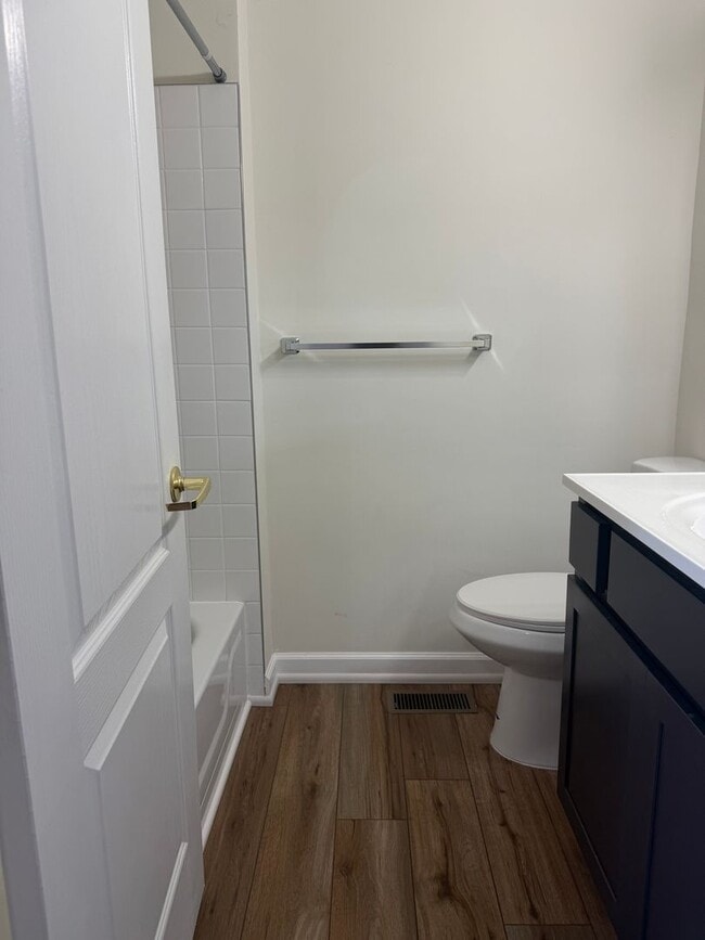 Building Photo - 826 Rossford Run