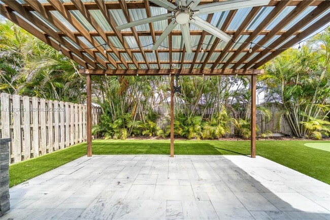 Building Photo - 13781 N Garden Cove Circle