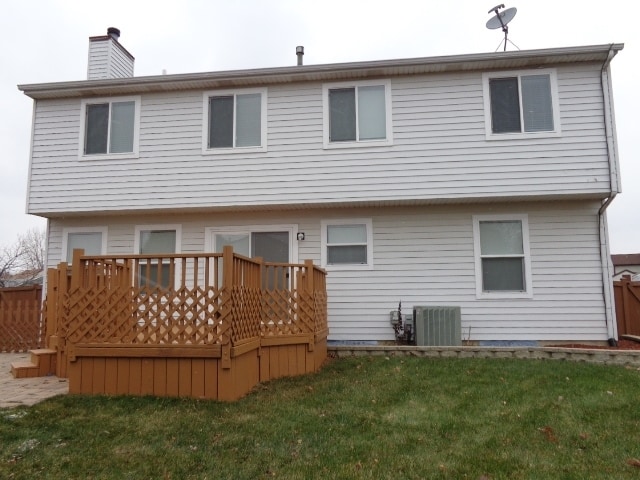 Building Photo - 2201 Oak Leaf Ln