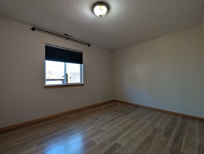 Building Photo - Great 3bed/2 bath home in Springfield!