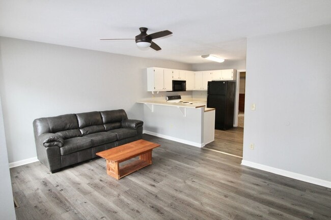 Building Photo - 1462 Devon Ln