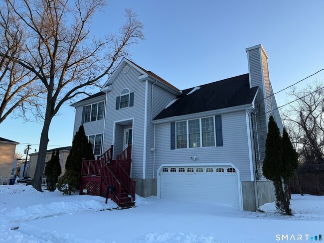 Building Photo - 156 3rd Ave