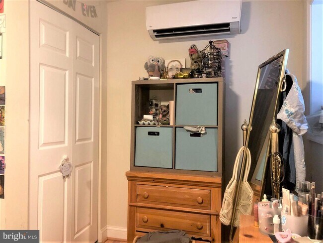 Building Photo - 1631 6th St NW