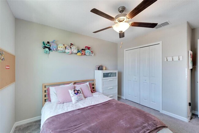 Building Photo - 403 Royal Empress Dr