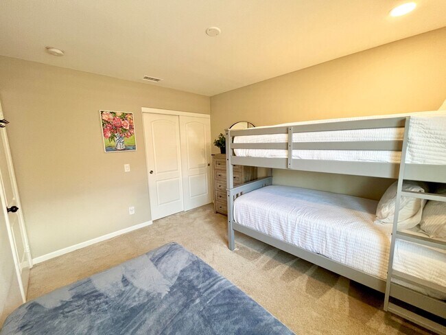 Building Photo - Long Term - Pristine 3 Bedroom Family Home @ Terra Lago in Indio