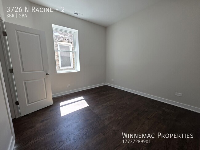 Building Photo - 3726 N Racine Ave