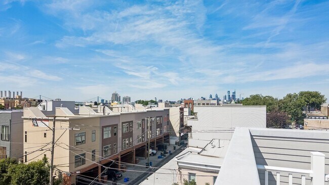 Building Photo - Luxury Fishtown Apartment With Parking!