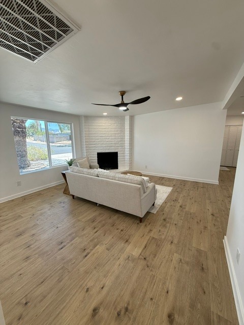Building Photo - House For Rent