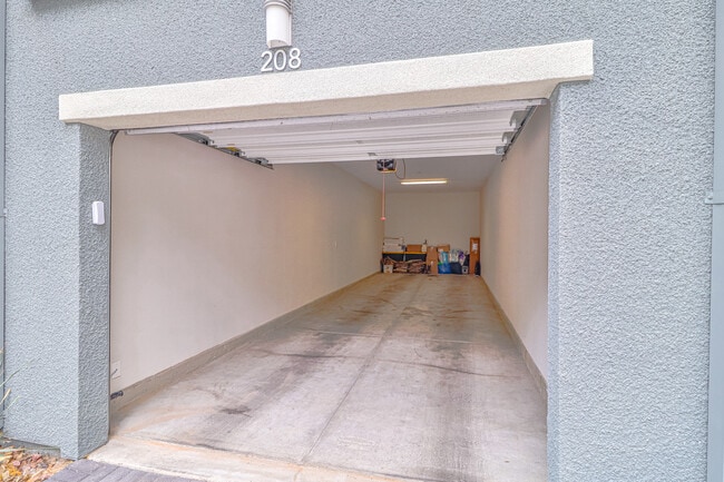 Building Photo - 11290 Hidden Peak Ave