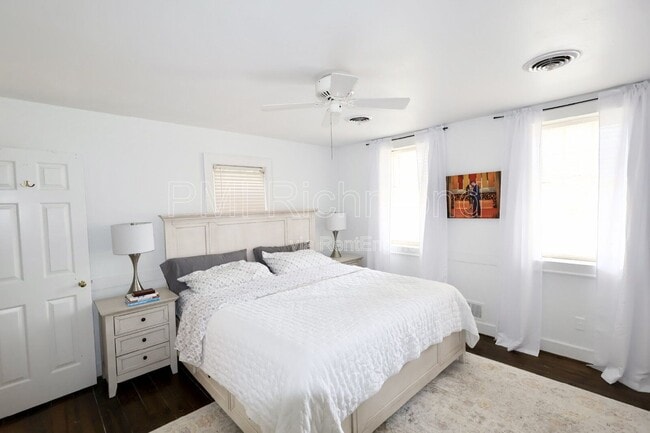 Building Photo - 10502 Crowncrest Ct