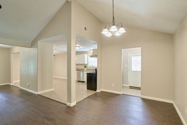 Building Photo - 24411 Pine Canyon Dr