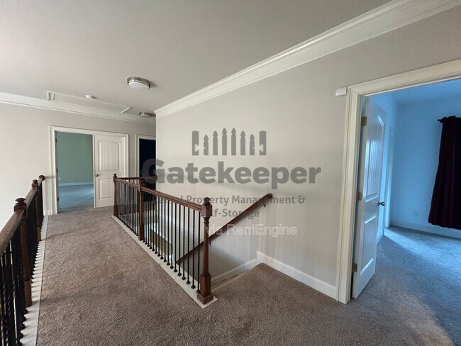 Building Photo - 60 Bayberry Hls