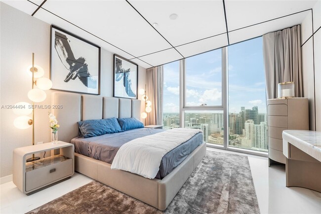 Building Photo - 300 Biscayne Blvd Way