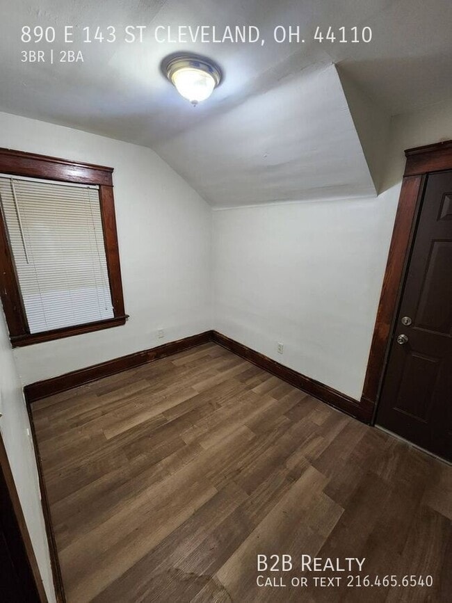 Building Photo - 890 E 143rd St