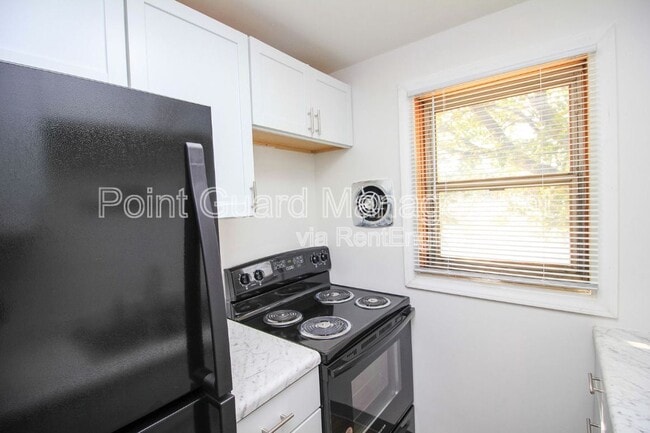 Building Photo - 3309 S Jefferson Ave