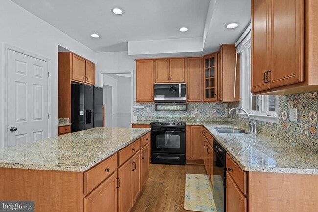 Building Photo - 4018 Tiber Falls Dr