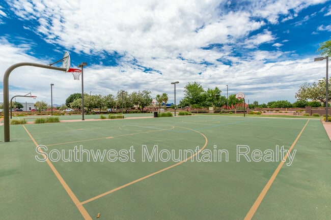 Building Photo - 41540 N Jacaranda Ct