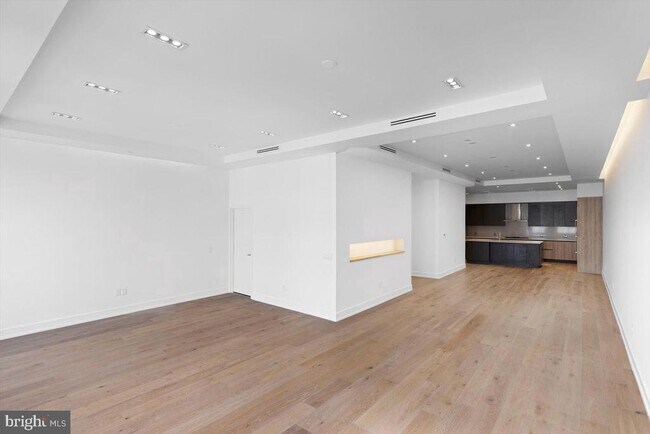 Building Photo - 724 Chestnut St