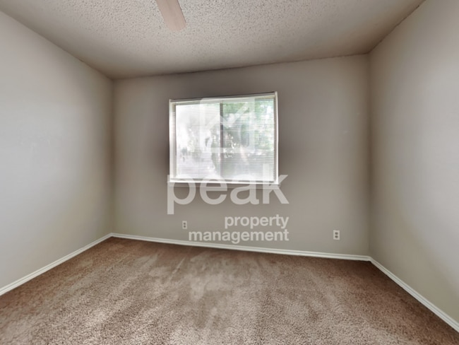 Building Photo - $1899! Beautiful 3Bed/2Bath Home ready for...