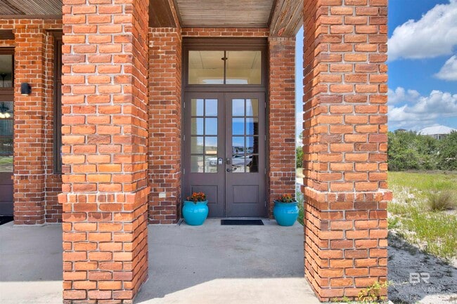 Building Photo - 16 Market St