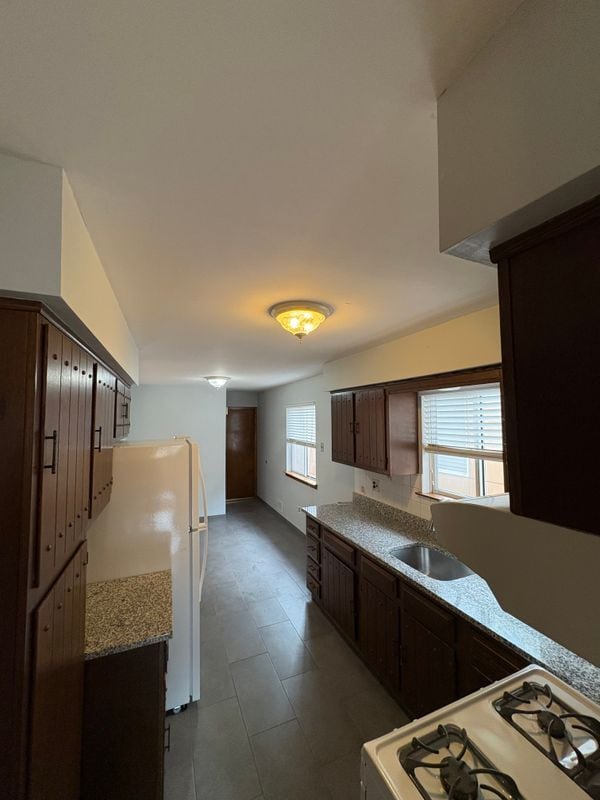 Building Photo - 608 Bergen St