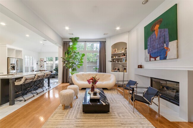 Building Photo - 1611 Lakeside Enclave Dr