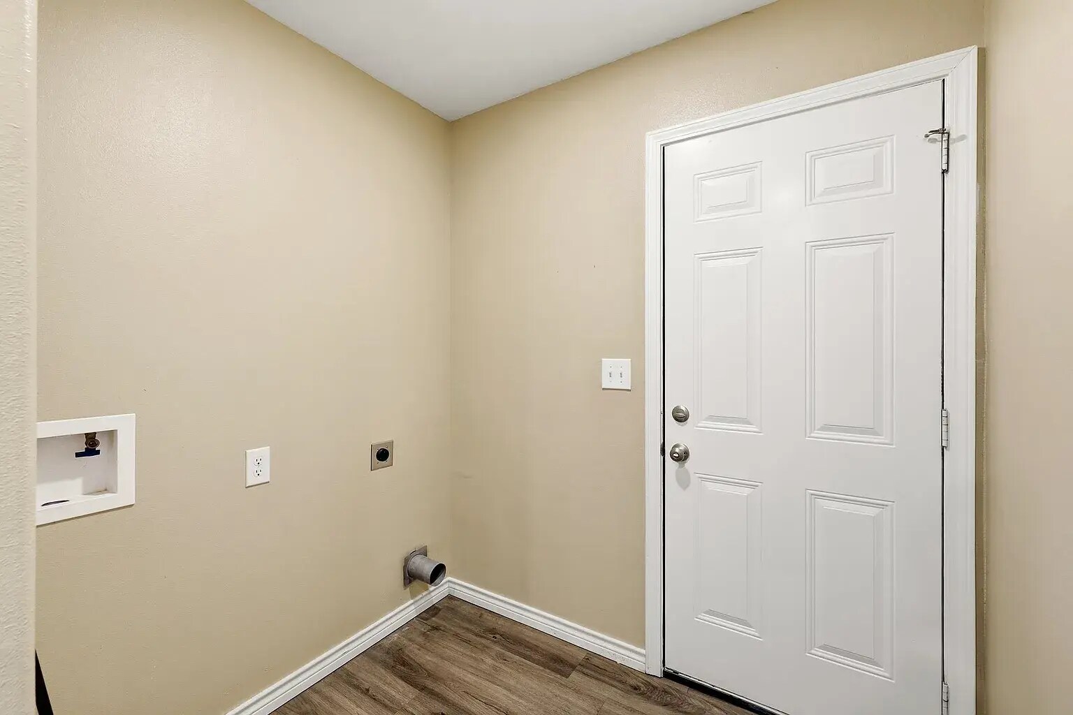 Building Photo - 612 Timberline Dr