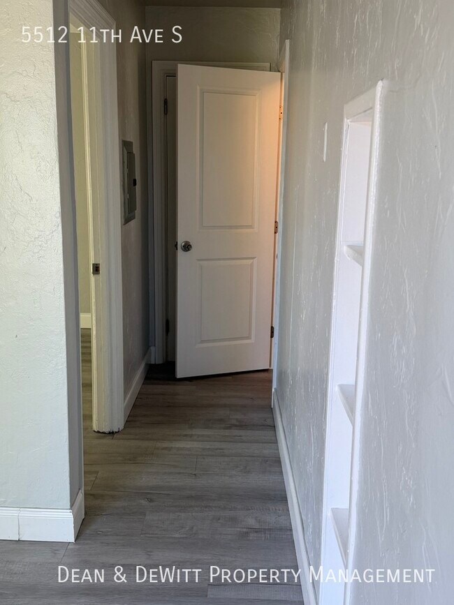 Building Photo - 5512 11th Ave S