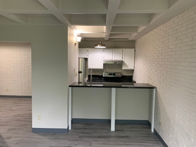 Kitchen, Stainless Steel Appliances