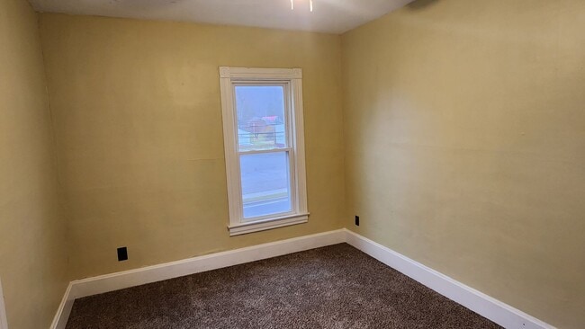 Building Photo - Four Bedroom Single Family Home for Rent in Salamanca NY!