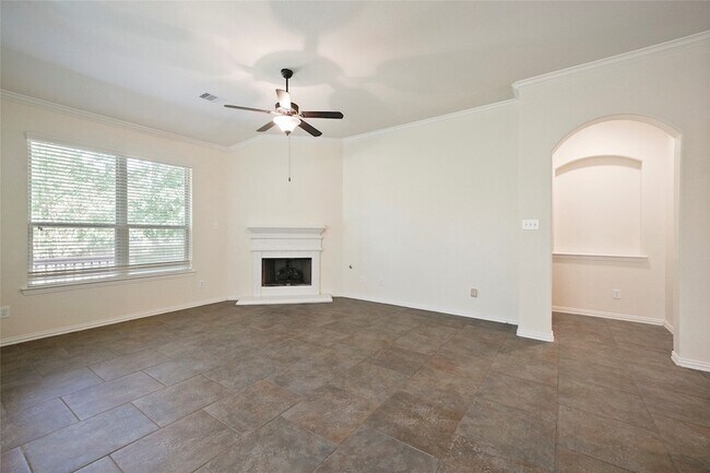 Building Photo - 126 Springshed Pl
