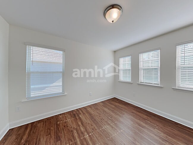 Building Photo - 3212 Brierhill Rd