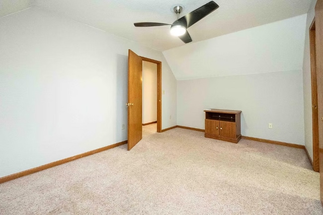 Building Photo - 110 Sally Ln