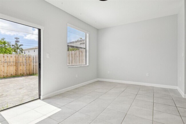 Building Photo - 28625 SW 132nd Ct