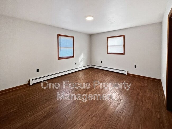 Building Photo - 2729 W Fourth Street