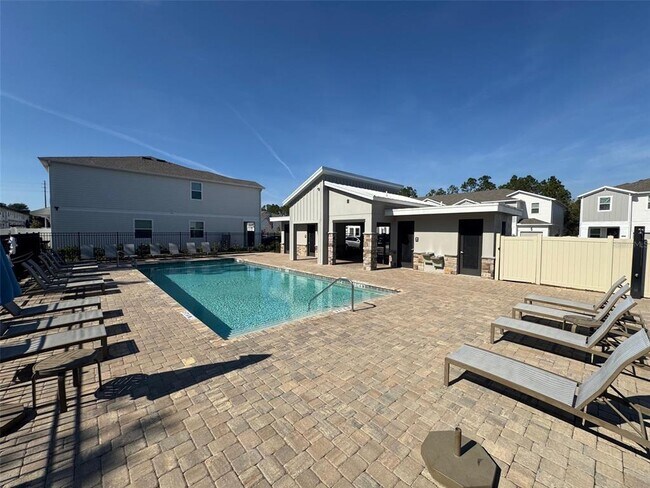 Building Photo - 7601 Stone Crk Trl