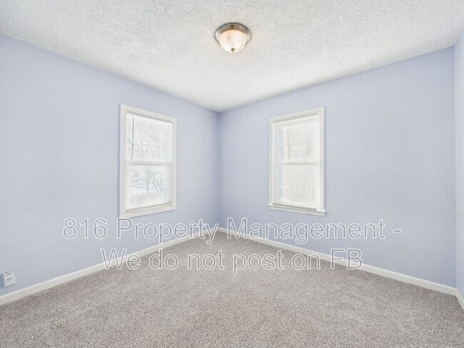 Building Photo - 1603 E 82nd St