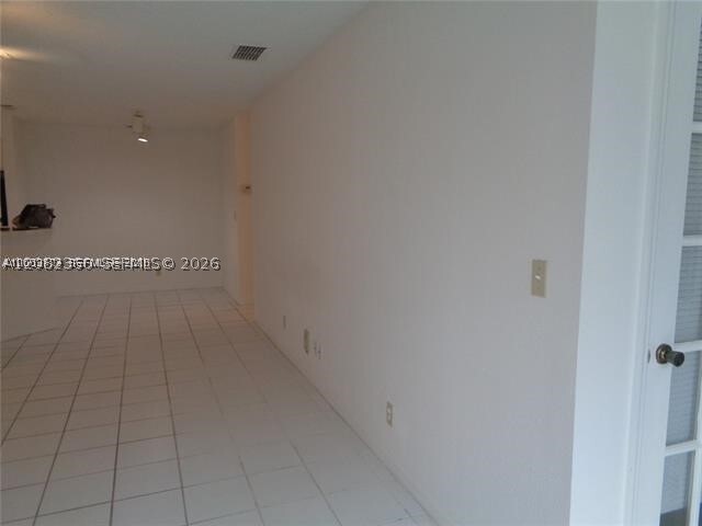 Building Photo - 3380 Pinewalk Dr N