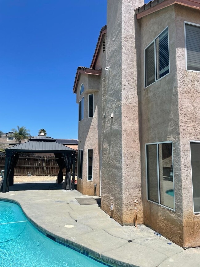 Building Photo - Main house plus an ADU, pool and spa