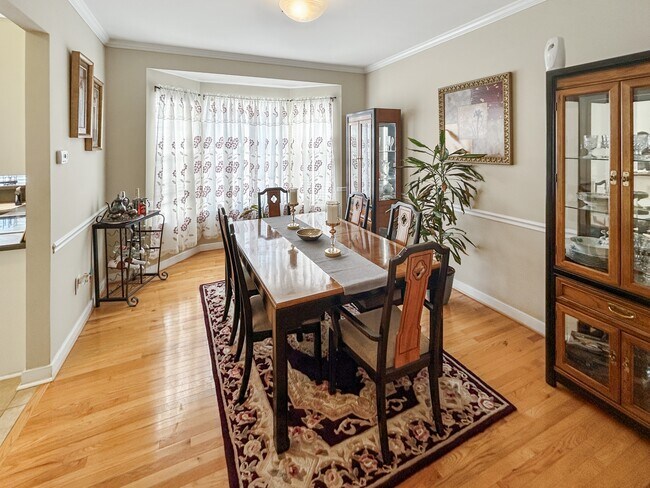 Building Photo - 14020 Seneca Ridge Dr