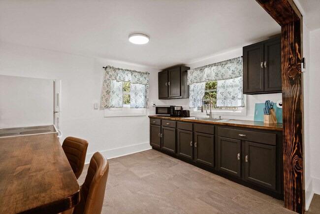 Building Photo - 2904 Berwick St