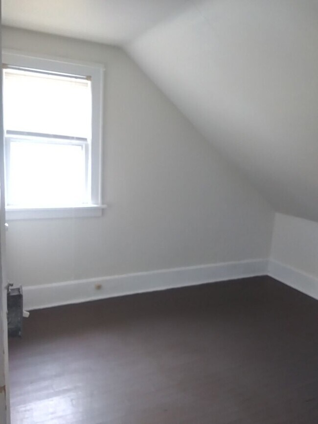 Building Photo - 713-713-713-712 13th Ave