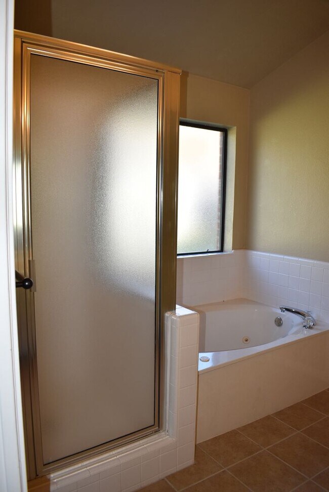Building Photo - 3BR 2BA is located in a quiet Harker Heigh...