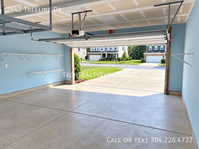 Building Photo - 2642 Treeline Dr