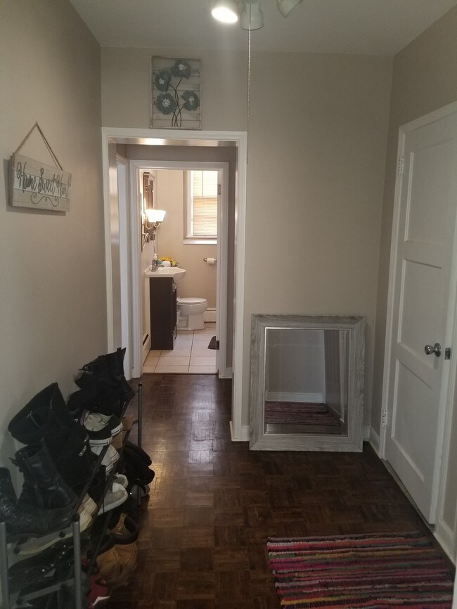 Building Photo - 5536 Nicollet Avenue, Unit 5