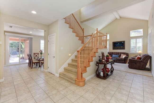 Building Photo - Breath-Taking 4/3. Backyard Oasis w/4 Car Garage!  Please read ad for viewings!